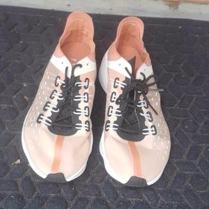 Nike Womens sneakers